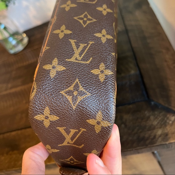 Compeigne 28 Toiletry Monogram Clutch - Picture 8 of 16